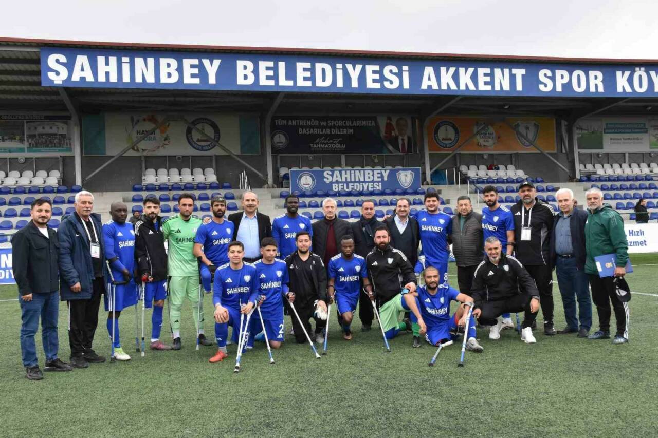Şahinbey Belediye Spor Kulübü Ampute Futbol Takımı, İzmir Büyükşehir Belediye