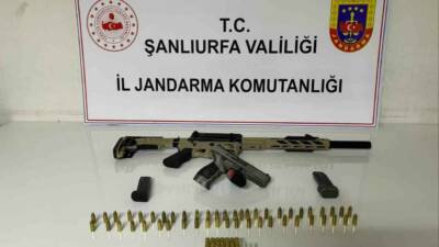 Şanlıurfa’nın Siverek ilçesinde jandarma ekiplerince düzenlenen operasyonla, hakkında 17 yıl