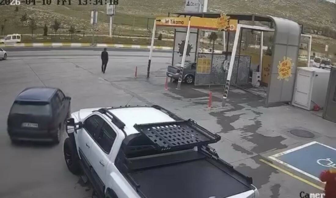 Mardin’de bir akaryakıt istasyonunda aracını park etmek isteyen sürücünün el