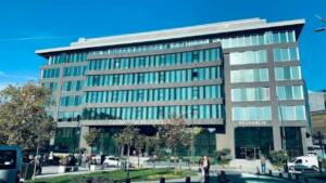 İstanbul’da CHP'li Üsküdar Belediyesi’ne yönelik düzenlenen operasyonda aralarında belediye yöneticilerinin