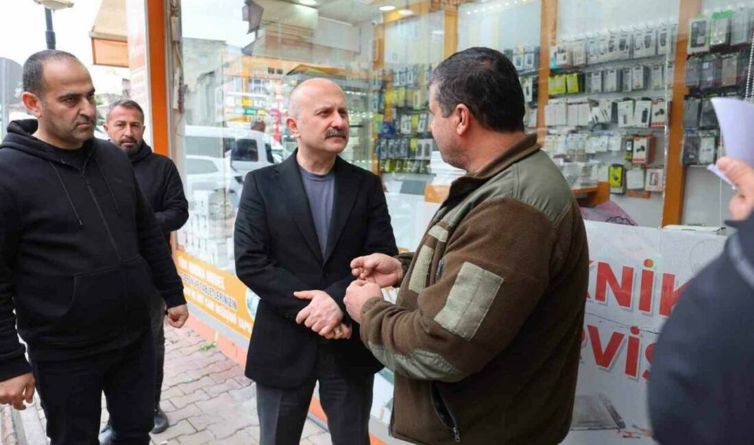 Adıyaman Valisi Osman Varol, kent merkezinde faaliyet gösteren esnaf ve