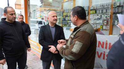 Adıyaman Valisi Osman Varol, kent merkezinde faaliyet gösteren esnaf ve