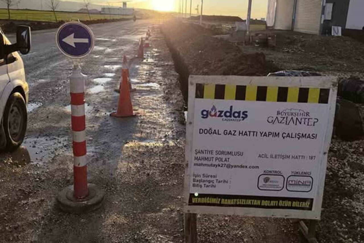 Gaziantep’in Araban ilçesinde GAZDAŞ’ın doğalgaz çalışmaları sırasında yaşanan sıkıntılara tepki