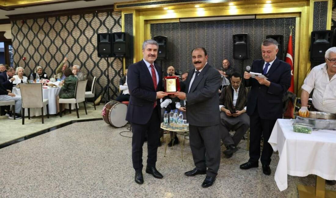 İzmir’de düzenlenen Besnililer Buluşma Gecesi’nin ardından, organizasyona ev sahipliği yapan