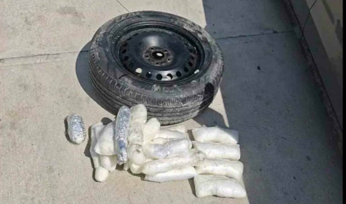 Şanlıurfa’da narkotik ekiplerince düzenlenen operasyonda, bir aracın yedek lastiğine gizlenmiş