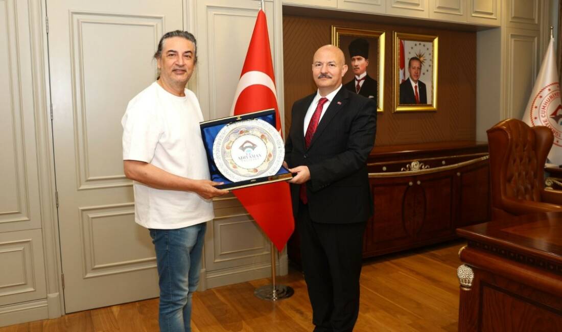 Kurban Bayramı'nın ilk gününde Adıyaman'da ihtiyaç sahibi ailelere kurban eti