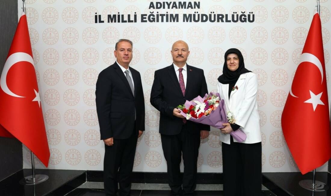 Vali Abdullah Küçük’ten İl Milli Eğitim Müdürlüğüne ziyaret Adıyaman Valisi Abdullah Küçük, Adıyaman İl Milli Eğitim Müdürlüğü'ne gerçekleştirdiği