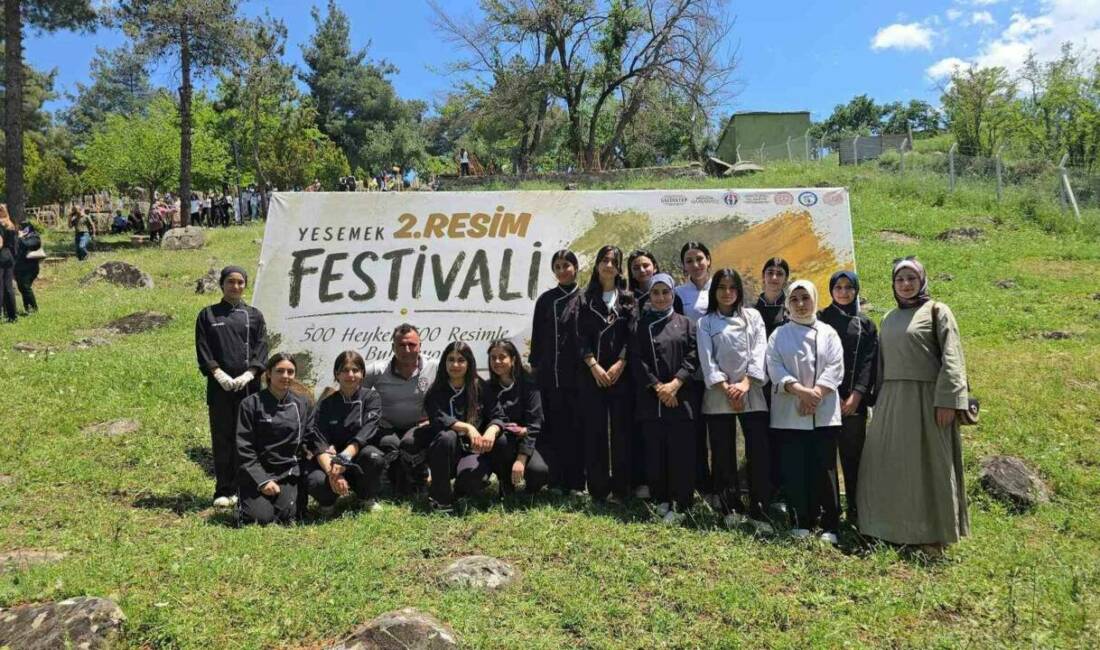 Yesemek Açık Hava Müzesi’nde düzenlenen "Yesemek 2. Resim Festivali"nde 13