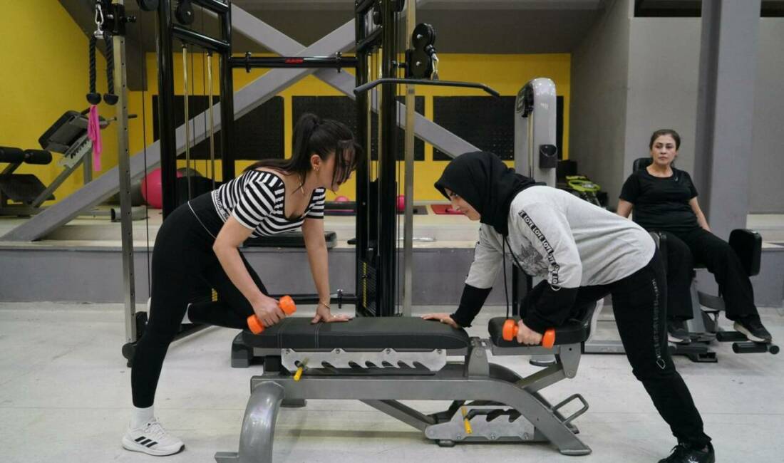 Adıyaman Belediyesi’nin Karapınar Mahallesi’nde hizmete açtığı Sağlıklı Yaşam ve Spor