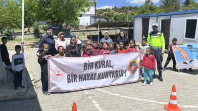 Adıyaman’ın Gölbaşı ilçesine bağlı Aşağınasırlı Köyü İlkokulu ve Anaokulunda eğitim