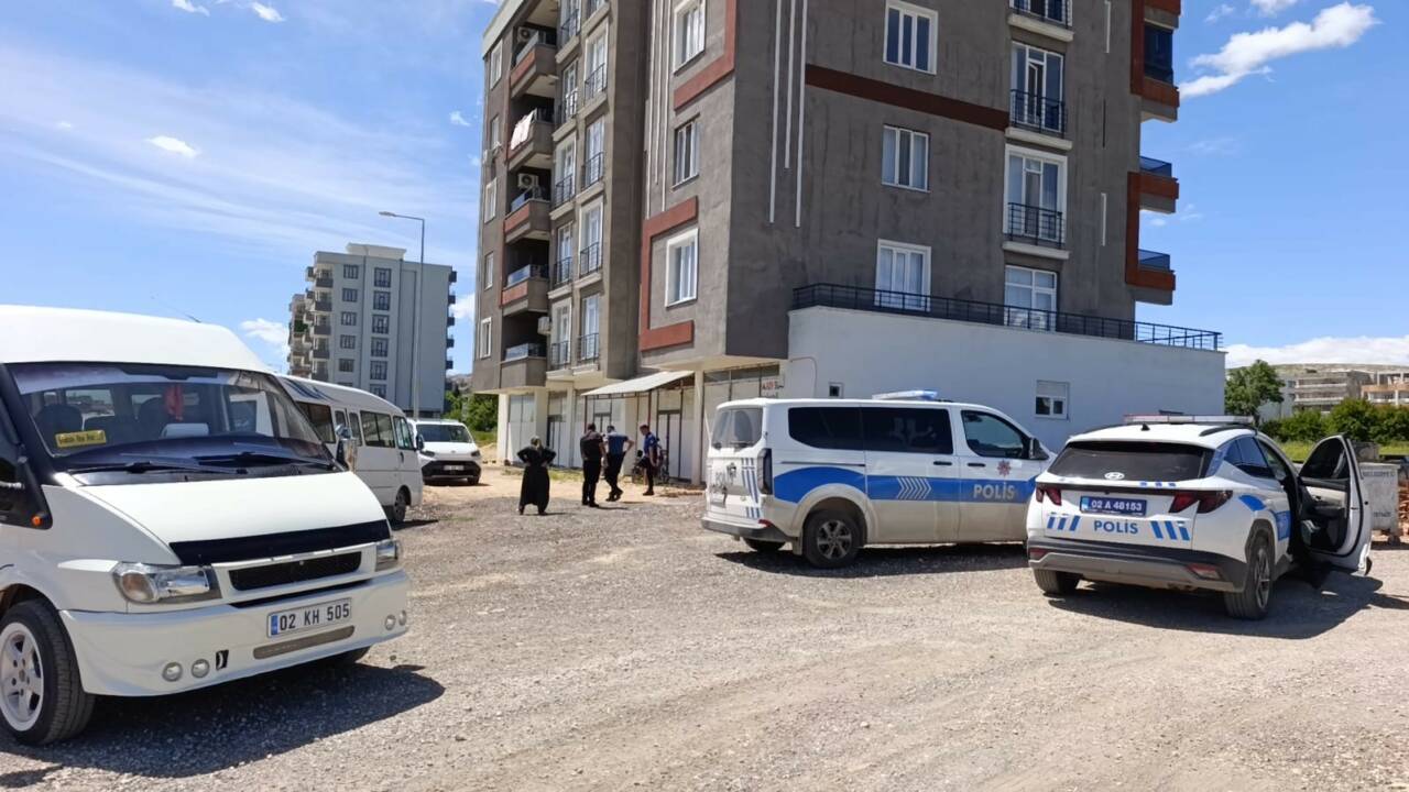 Adıyaman’da bir şahıs iddialara göre tehdit ettiği kız kardeşinin çalıştığı