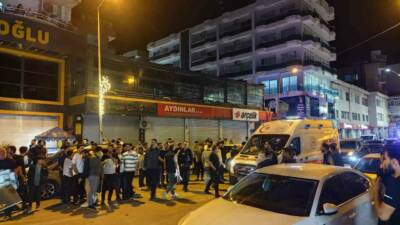 Cizre'de aile içi bir sorunu çözmek için bir araya gelen