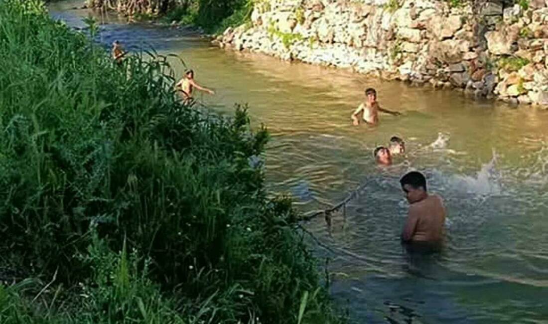 Gaziantep'in Araban ilçesinde etkili sağanak yağışların ardından kuruyan Ardıl Çayı