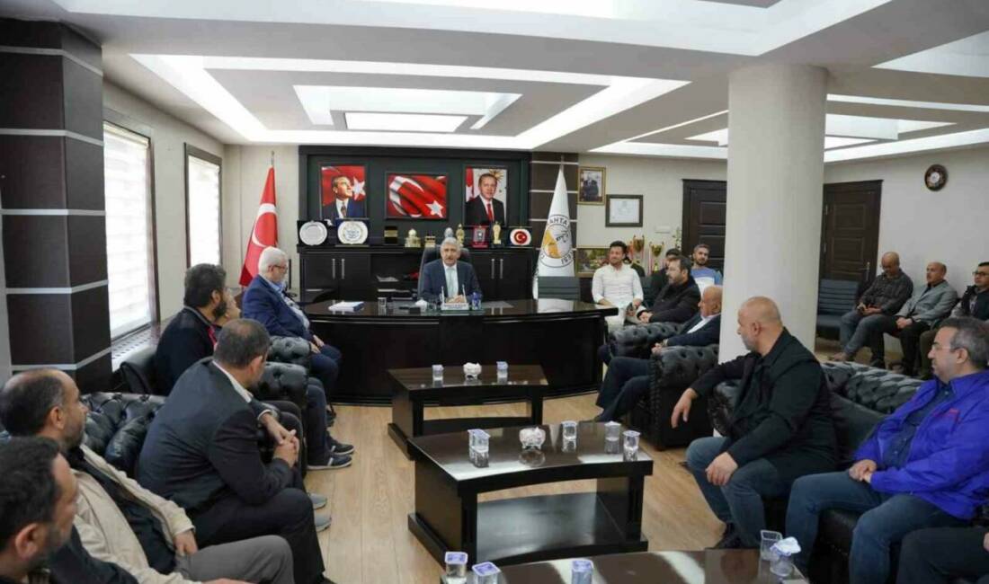 Başkan Hallaç uluslararası sempozyuma ev sahipliği yaptı Adıyaman’ın Kahta ilçe Belediye Başkanı Mehmet Can Hallaç öncülüğünde Kahta,