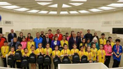 Gaziantep Büyükşehir Belediye Başkanı Fatma Şahin, GBB Spor Kulübü sporcuları