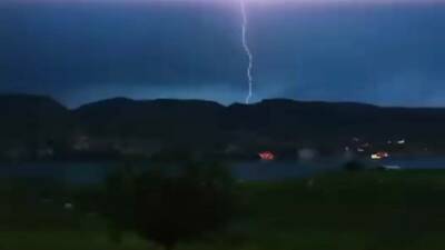 Batman’ın tarihi ilçesi Hasankeyf´te akşam saatlerinde etkili olan gökyüzü hareketliliği,