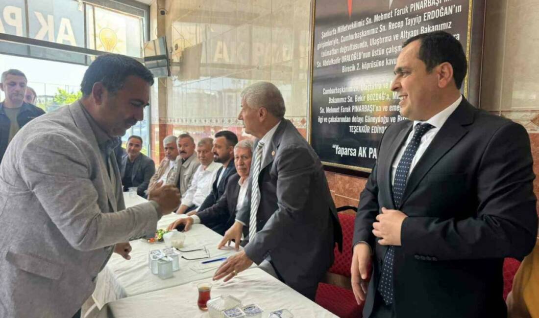 Şanlıurfa’nın Birecik ilçesinde, Belediye Başkanı Mehmet Begit öncülüğünde düzenlenen bayramlaşma