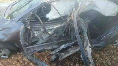 Şanlıurfa’nın Bozova ilçesinde kontrolden çıkarak devrilen otomobildeki 5 kişi yaralandı.