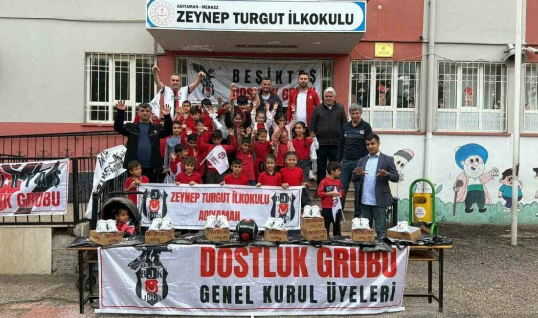Beşiktaş camiasının dayanışma projesi kapsamında düzenlenen "Bu forma benden sana