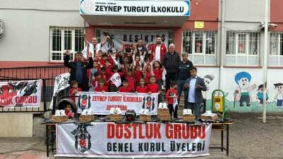 Beşiktaş camiasının dayanışma projesi kapsamında düzenlenen "Bu forma benden sana