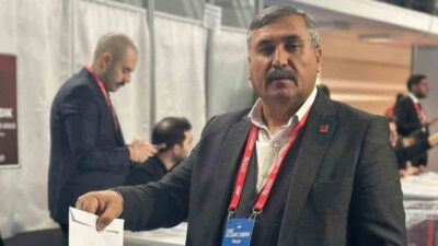 Şanlıurfa’nın Siverek ilçesinde CHP İlçe Başkanı Mehmet Eyyüp Demirböken, CHP’nin