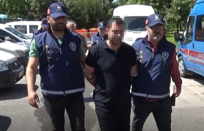Gaziantep’te 2022 yılında bir rezidansta yaşanan çiçek hırsızlığı olayıyla başlayan