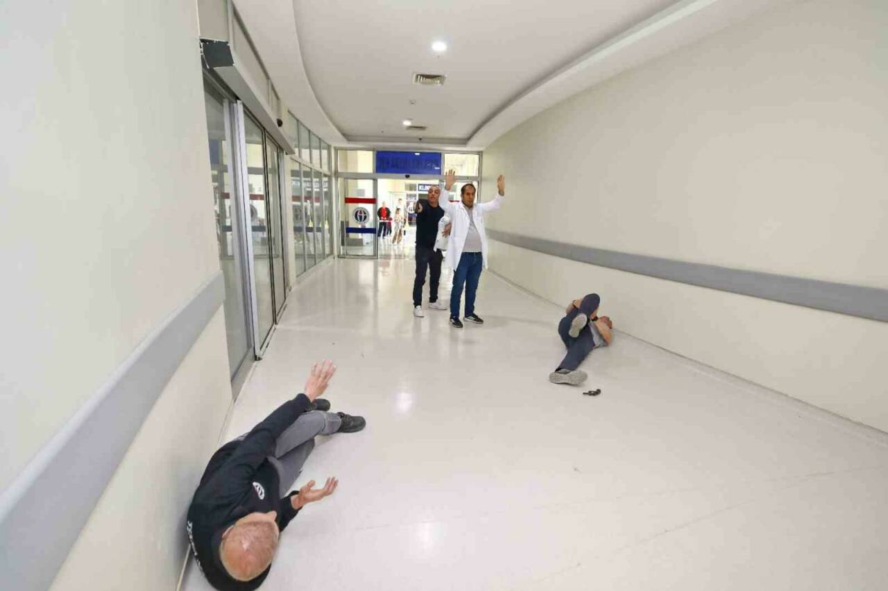 Gaziantep’te hastanede çocuk kaçırma olaylarına karşı uygulanan ’pembe kod’ tatbikatı