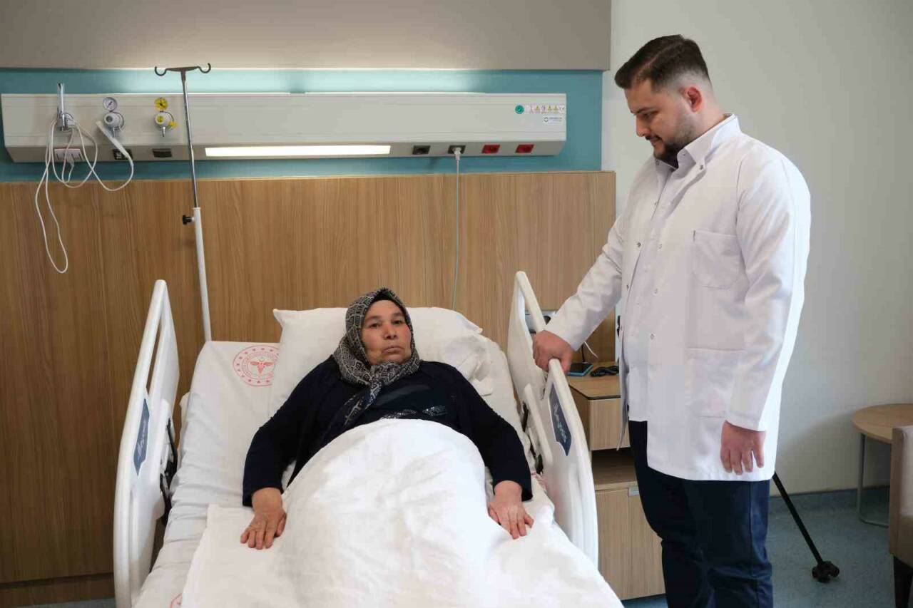 Gaziantep’te ilaç tedavisine ve defalarca ameliyat olmasına rağmen kronik ağrıları