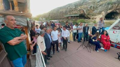 Adıyamanlı ünlü sanatçı Latif Doğan, yeni klibinin çekimleri için Besni'nin