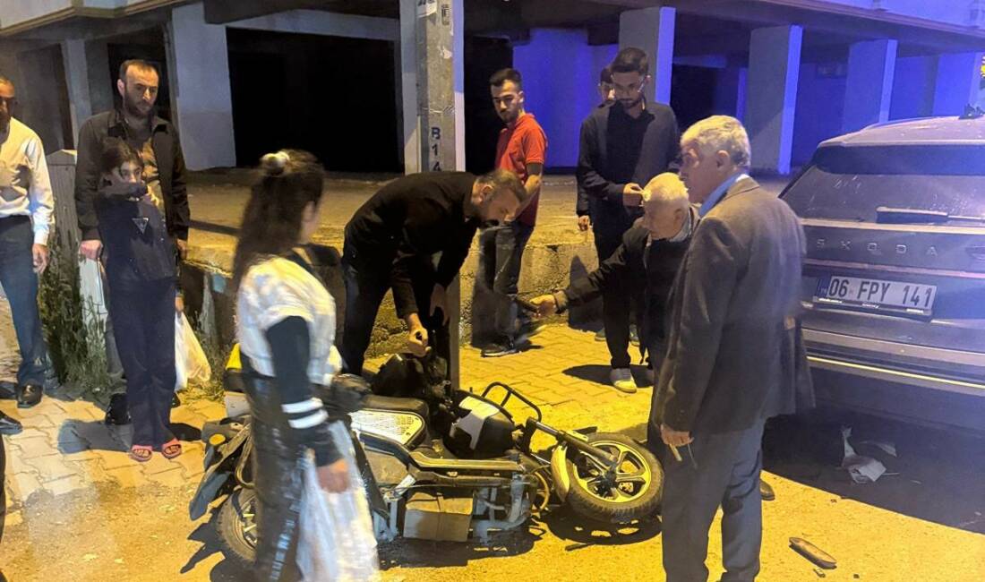 Batman’da seyir halindeki motosikletin devrilmesi sonucu sürücü, park halindeki otomobilin