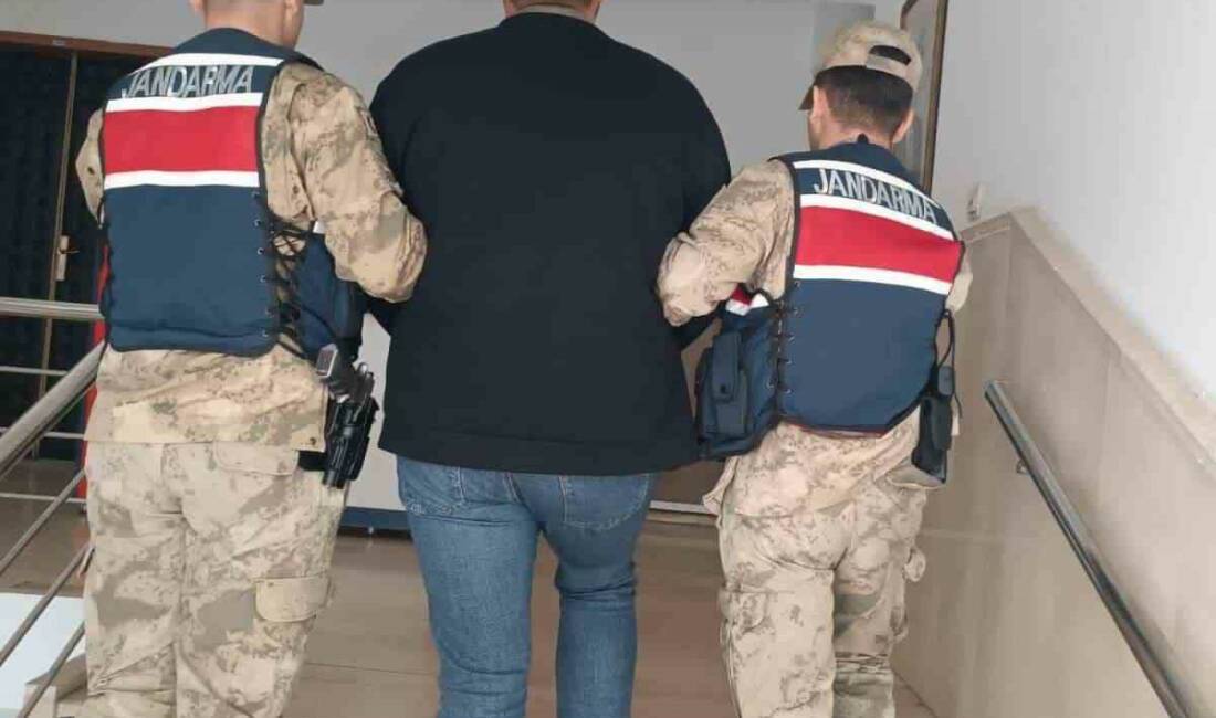 Şanlıurfa’da dolandırıcılık suçundan aranan şahıs jandarma ekipleri tarafından yakalandı.
