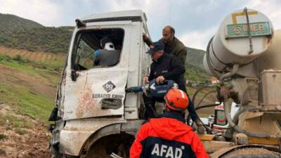 Siirt'in Eruh ilçesinde kontrolünü kaybeden bir beton mikseri kazada sürücüsü