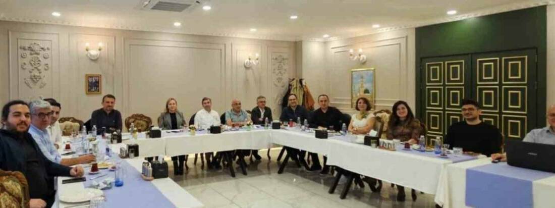 Gaziantep Üniversitesi (GAÜN) Hastanesi Medikal ve Cerrahi Endokrin Konseyi tarafından