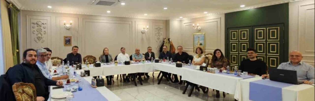 Gaziantep Üniversitesi (GAÜN) Hastanesi Medikal ve Cerrahi Endokrin Konseyi tarafından
