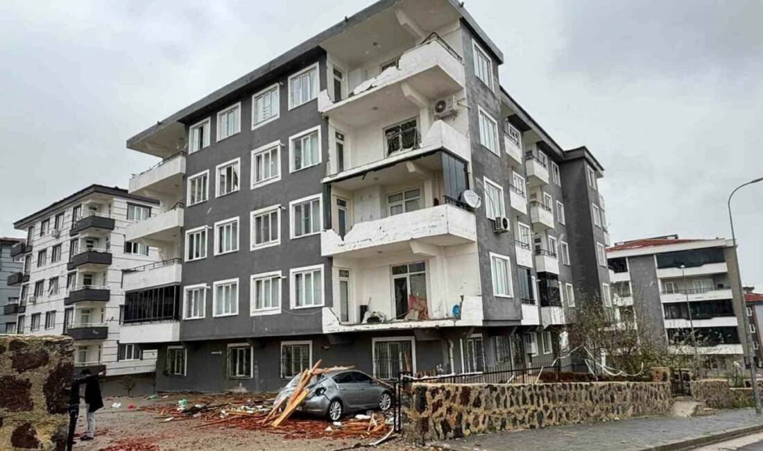 Gaziantep'te etkili olan süper hücre fırtınası sonrası, zarar gören vatandaşların