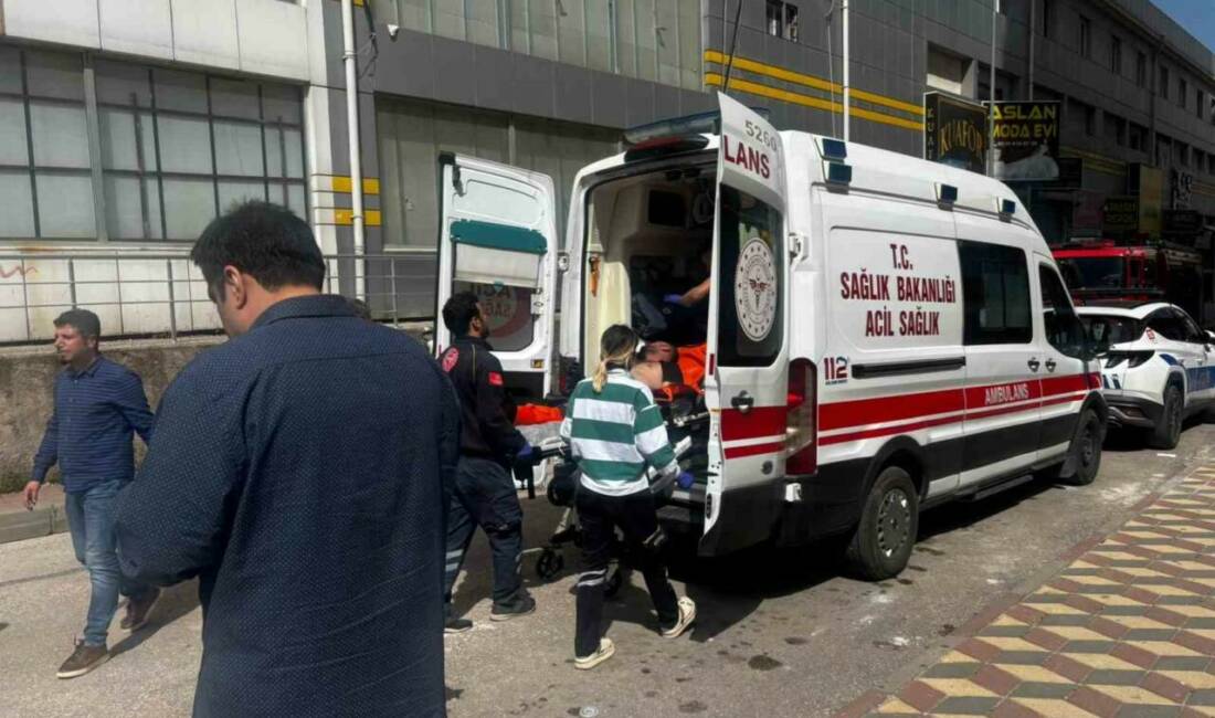 Gaziantep’te rehine krizi paniğe neden oldu Gaziantep'te cezaevinden çıkan bir şahıs, eşini rehin alarak paniğe neden