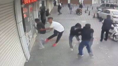 Gaziantep'te iki grup arasında çıkan silahlı kavgada 4 kişi yaralandı,