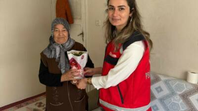 Adıyaman’ın Gölbaşı Sosyal Hizmet Merkezi Müdürlüğü tarafından Anneler Günü dolayısıyla