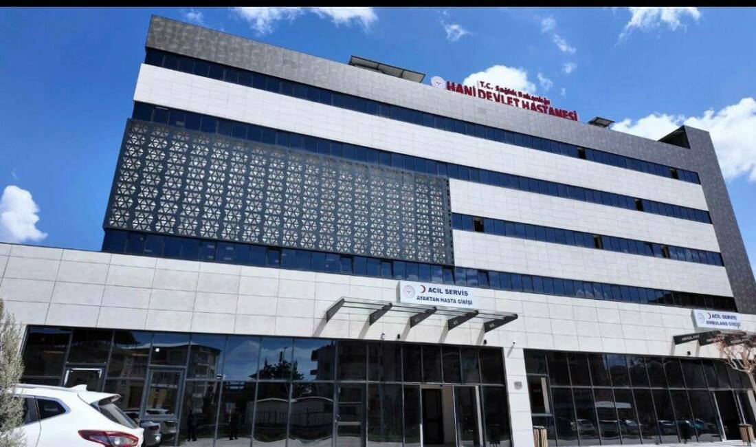 Diyarbakır'ın Hani ilçesinde modern mimarisi ve geniş hizmet kapasitesiyle dikkat