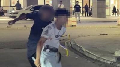 Adıyaman Eğitim ve Araştırma Hastanesi'nde, bir güvenlik görevlisini ve bir
