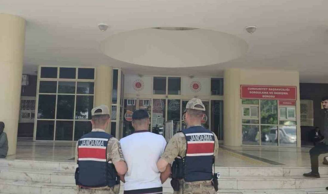 Hırsızlık suçundan aranan şahıs yakalandı Şanlıurfa’da hırsızlık suçundan kesinleşmiş 27 yıl 9 ay 20 gün
