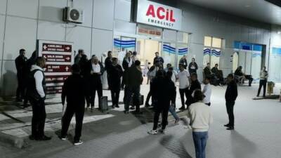 Adıyaman'ın Gölbaşı İlçe Devlet Hastanesi'nde iki grup arasında başlayan tartışma,