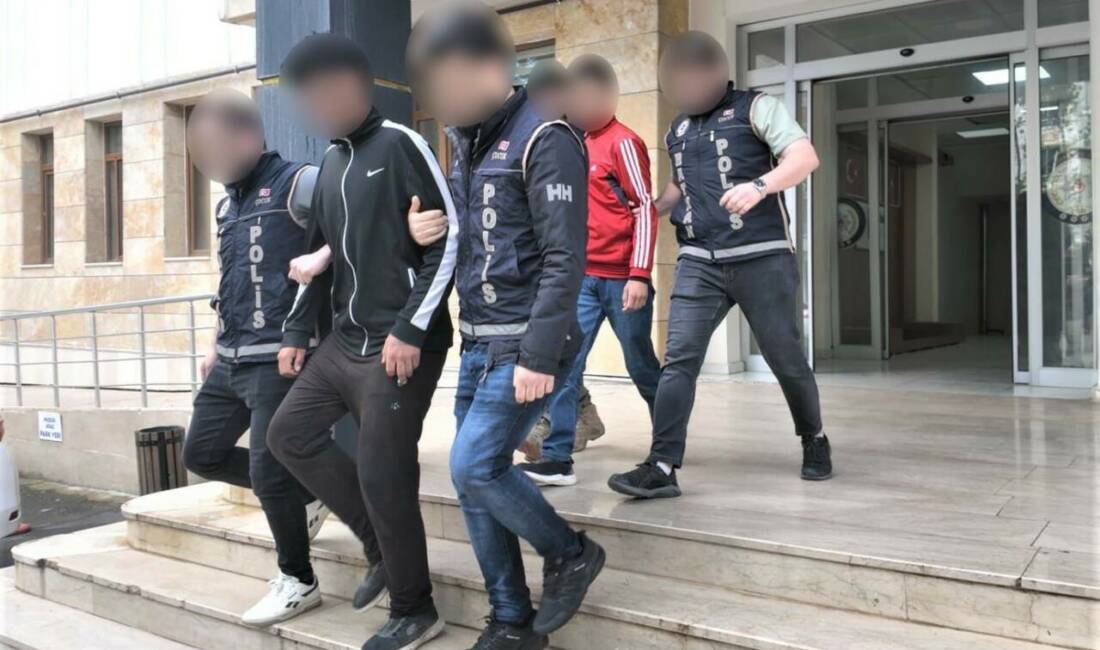 Batman’da malzeme çalmak için bir inşaat alanına giren 2 şüpheli,