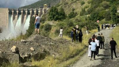Diyarbakır'ın Çüngüş ilçesindeki Karakaya Barajı'nda 7 yıl aradan sonra başlatılan
