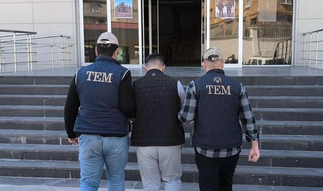 Gaziantep’te emniyet güçlerinin yaptığı operasyonda uluslararası seviyede kırmızı bültenle aranan