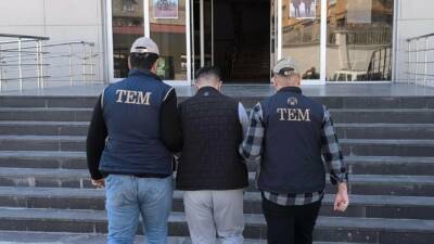 Gaziantep’te emniyet güçlerinin yaptığı operasyonda uluslararası seviyede kırmızı bültenle aranan