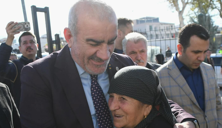 AK Parti Adıyaman Milletvekili Hüseyin Özhan, Anneler Günü dolayısıyla yayımladığı