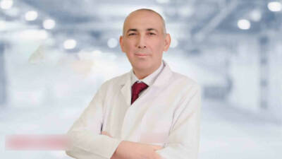 Gaziantep'te özel bir hastanede Kardiyoloji Uzmanı Prof. Dr. Mehmet Serdar