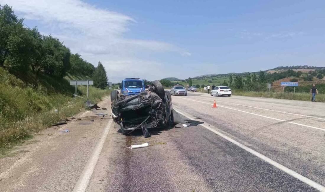 Adıyaman’ın Gölbaşı ilçesinde kontrolden çıkan bir otomobilin takla atması sonucu