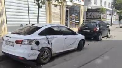 Batman’da henüz kimliği belirlenemeyen bir sürücü, park halindeki 5 otomobile